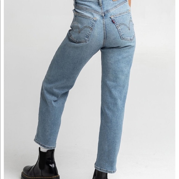 LEVI'S Worn To Ride Ribcage Straight Jeans in Light Blast Size 30 - Picture 5 of 10